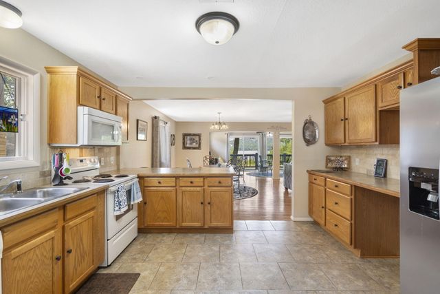 20 Thistle Lane, Kimberling City, MO 65686
