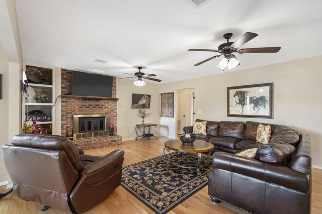 20 Thistle Lane, Kimberling City, MO 65686