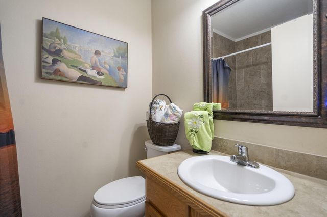 20 Thistle Lane, Kimberling City, MO 65686