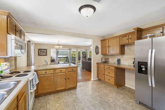 20 Thistle Lane, Kimberling City, MO 65686