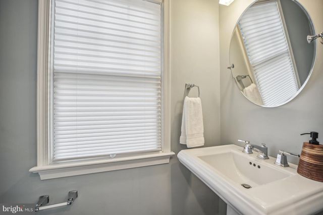 4639 Q ST NW, Washington, DC 20007