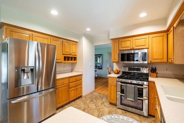 5880 Fulham COURT, Greendale, WI 53129