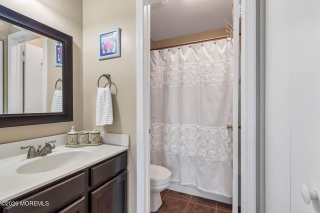 216 Coldspring Court, Franklin, NJ 08873