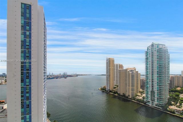 300 S Biscayne Blvd T-2612, Miami, FL 33131