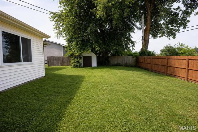 9 Paul Drive, Granite City, IL 62040