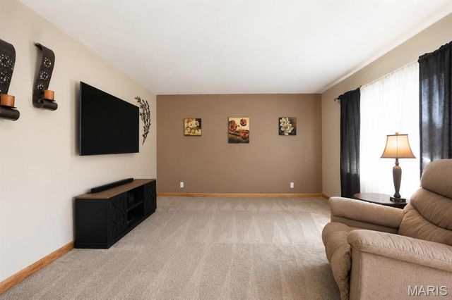 9 Paul Drive, Granite City, IL 62040