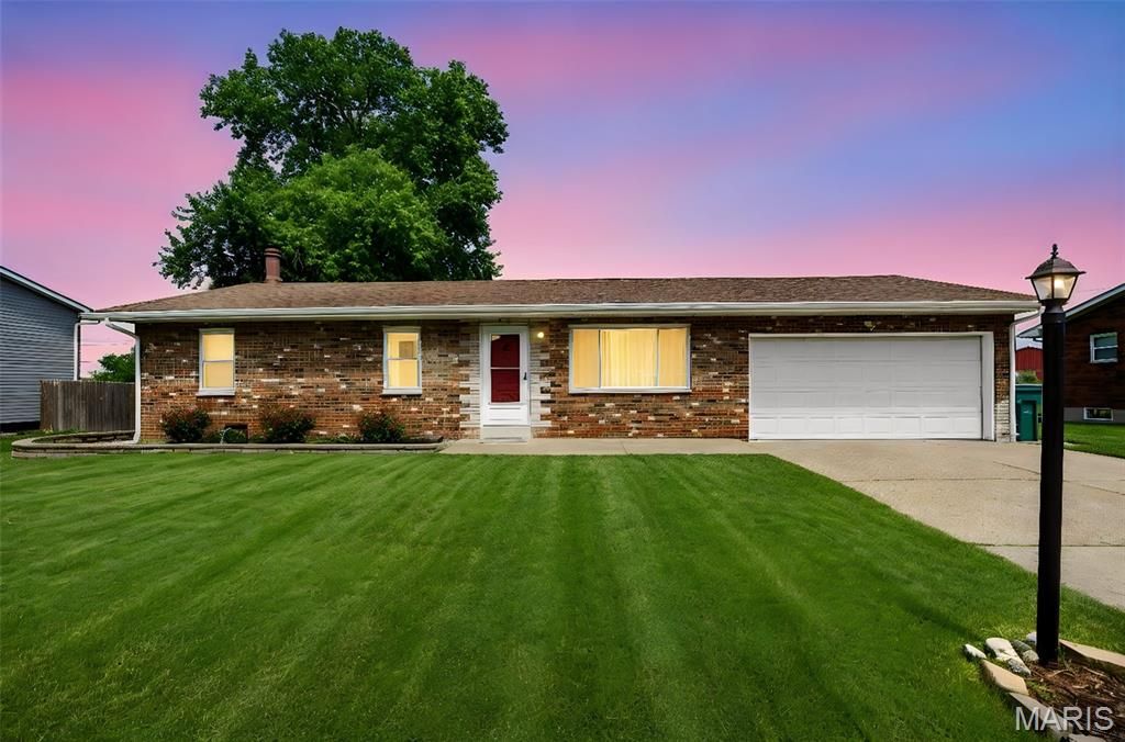 9 Paul Drive, Granite City, IL 62040