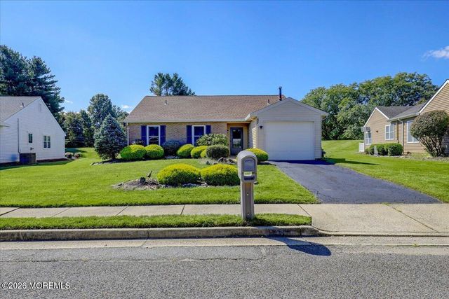 57 Suffolk Way, Marlboro, NJ 07746