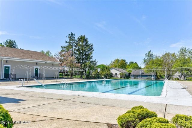 57 Suffolk Way, Marlboro, NJ 07746
