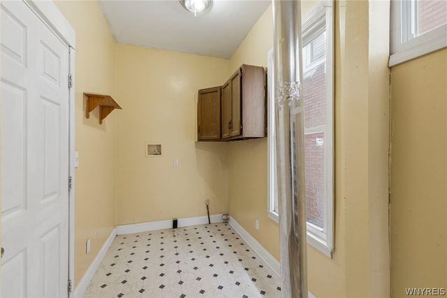 27 Heward Avenue, Buffalo, NY 14207