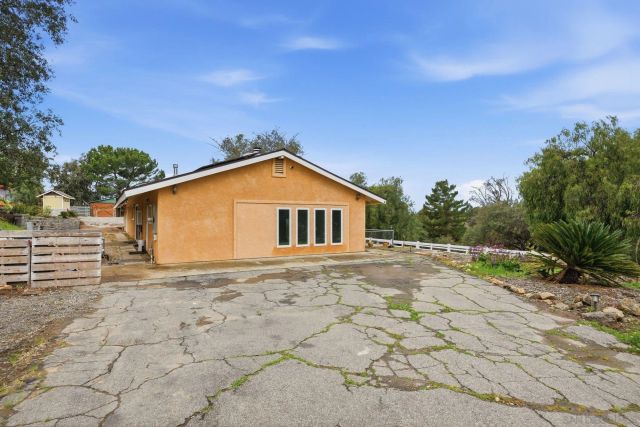 19170 Paradise Mountain Road, Valley Center, CA 92082