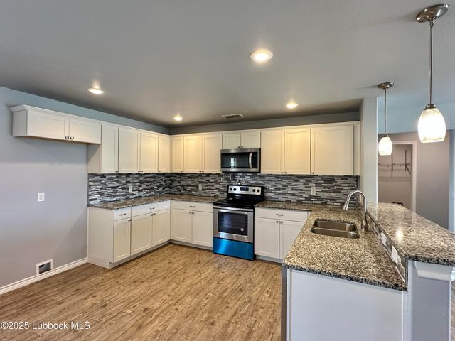 8806 14th Street, Lubbock, TX 79416