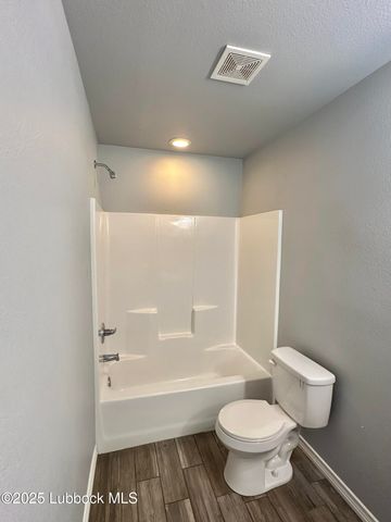 8806 14th Street, Lubbock, TX 79416