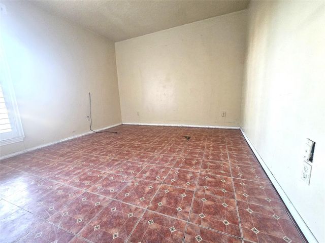 2131 Campbell Road, Houston, TX 77080