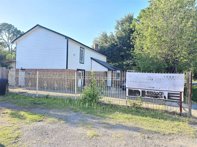 2131 Campbell Road, Houston, TX 77080