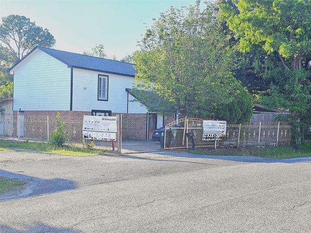 2131 Campbell Road, Houston, TX 77080