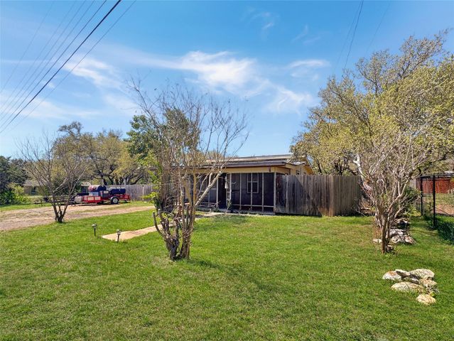 10900 2nd ST, Jonestown, TX 78645