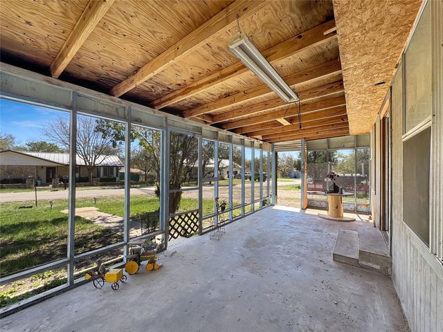 10900 2nd ST, Jonestown, TX 78645