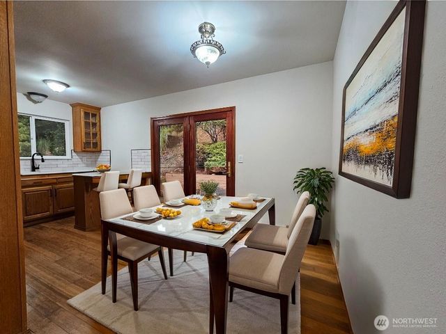 2666 Maplewood Drive, Longview, WA 98632