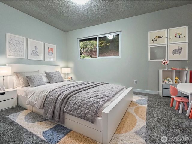 2666 Maplewood Drive, Longview, WA 98632