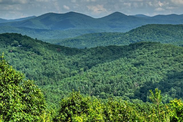 440 Cochise Road, Blue Ridge, GA 30513