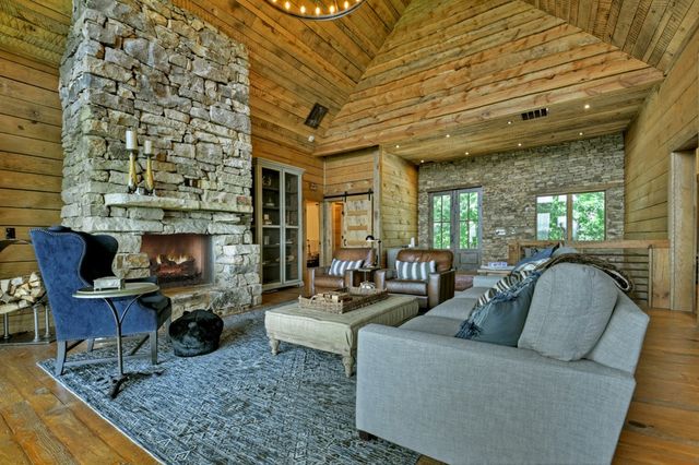 440 Cochise Road, Blue Ridge, GA 30513