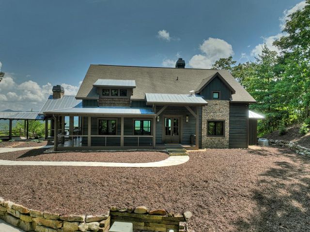 440 Cochise Road, Blue Ridge, GA 30513