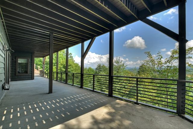 440 Cochise Road, Blue Ridge, GA 30513
