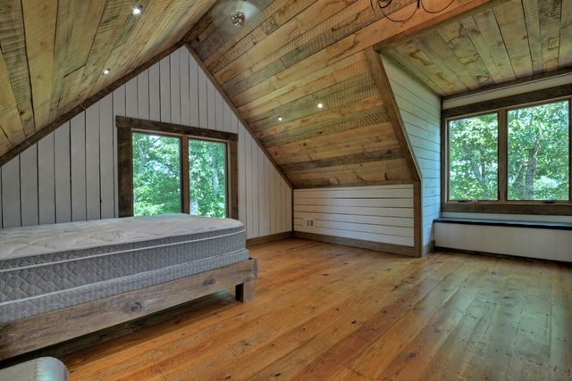 440 Cochise Road, Blue Ridge, GA 30513