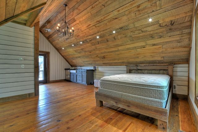 440 Cochise Road, Blue Ridge, GA 30513