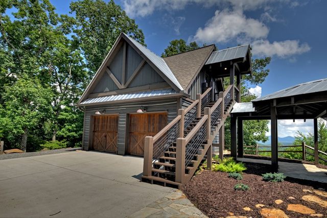 440 Cochise Road, Blue Ridge, GA 30513