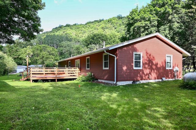 26283 Meadowbrook Lane, Winona, MN 55987