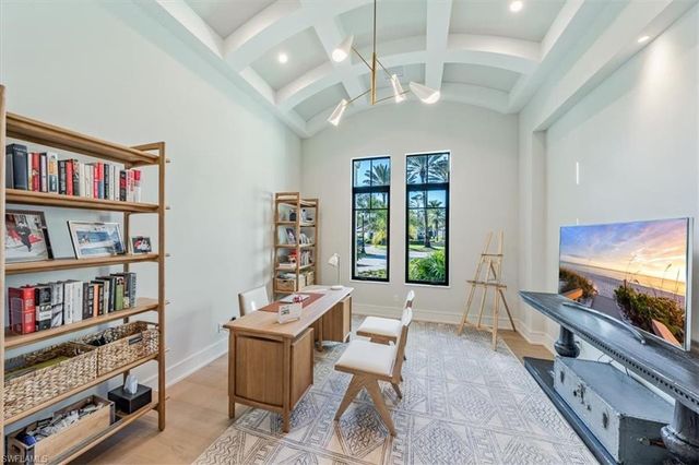 4638 Idylwood LN, Naples, FL 34119