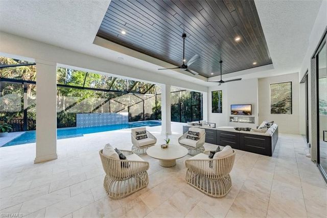 4638 Idylwood LN, Naples, FL 34119