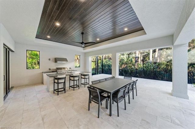 4638 Idylwood LN, Naples, FL 34119