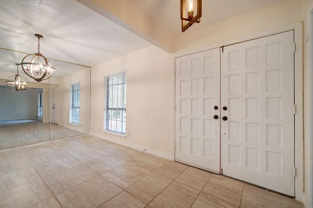 10509 Doering LN, Austin, TX 78750