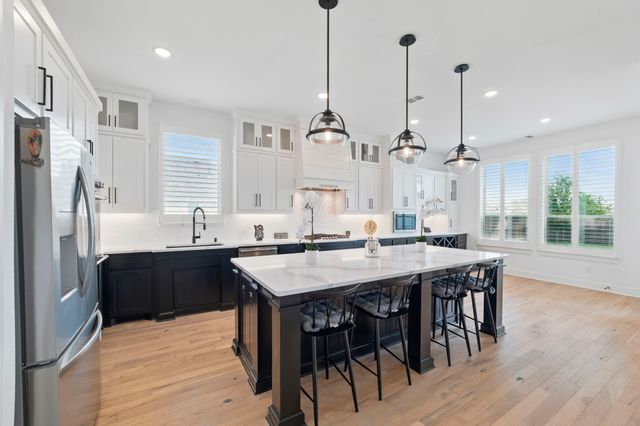 1301 Limestone Ridge Road, Mansfield, TX 76063