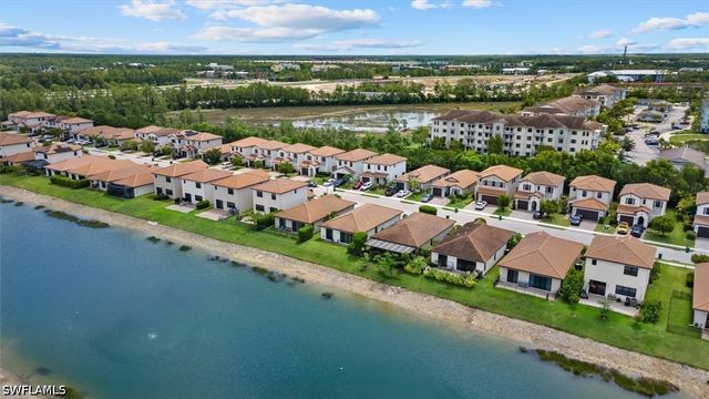 8968 Madrid CIR, Naples, FL 34104