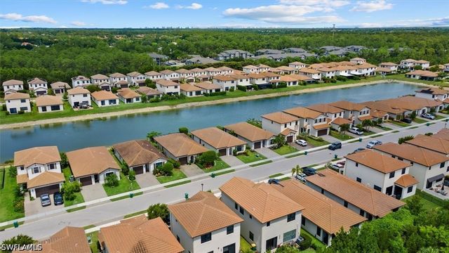 8968 Madrid CIR, Naples, FL 34104