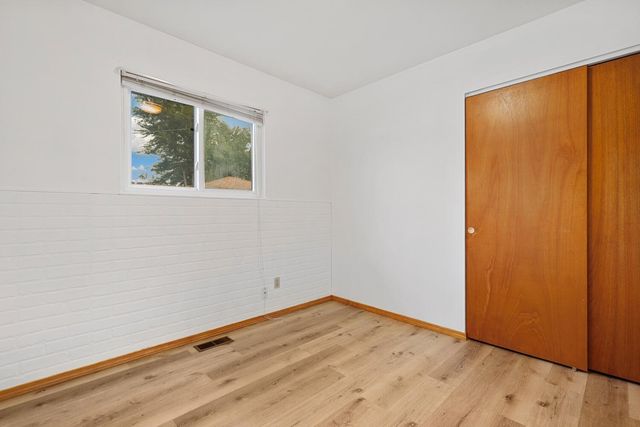 9409 5th Street, Highland, IN 46322