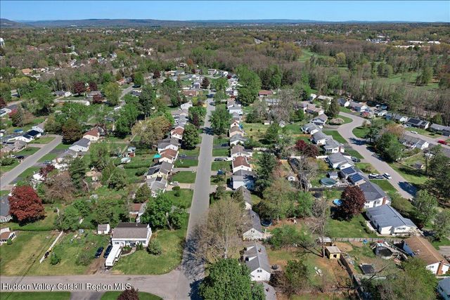 134 Polsin Drive, Rotterdam, NY 12303