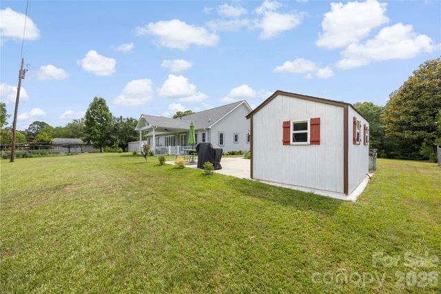 400 Charles Pettus Road, Lancaster, SC 29720