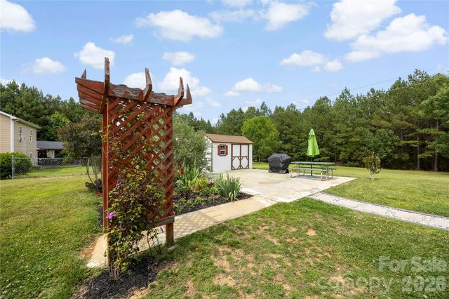 400 Charles Pettus Road, Lancaster, SC 29720
