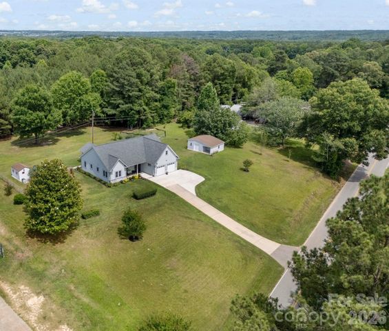 400 Charles Pettus Road, Lancaster, SC 29720
