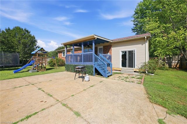 4228 Valley Circle, Thomasville, NC 27360
