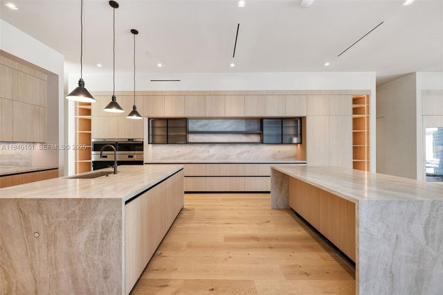 7725 SW 114th St, Pinecrest, FL 33156