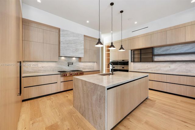 7725 SW 114th St, Pinecrest, FL 33156