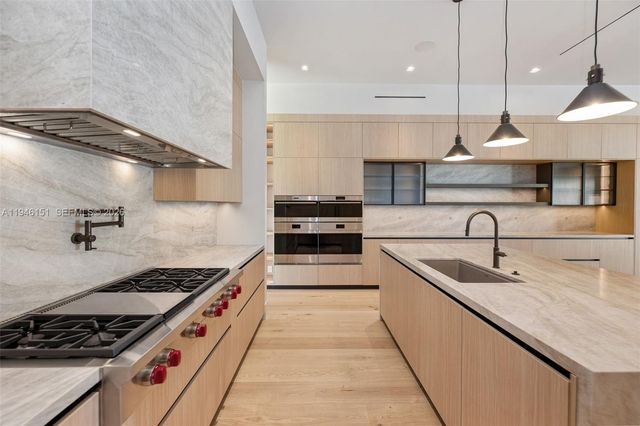 7725 SW 114th St, Pinecrest, FL 33156