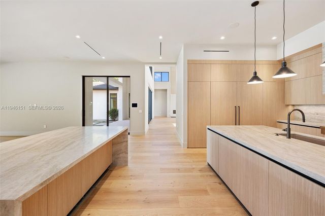 7725 SW 114th St, Pinecrest, FL 33156