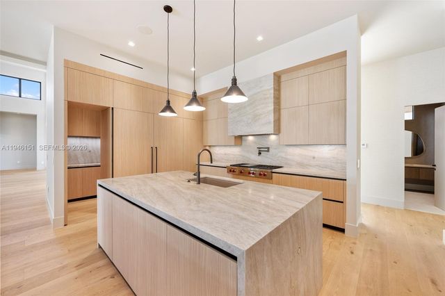 7725 SW 114th St, Pinecrest, FL 33156